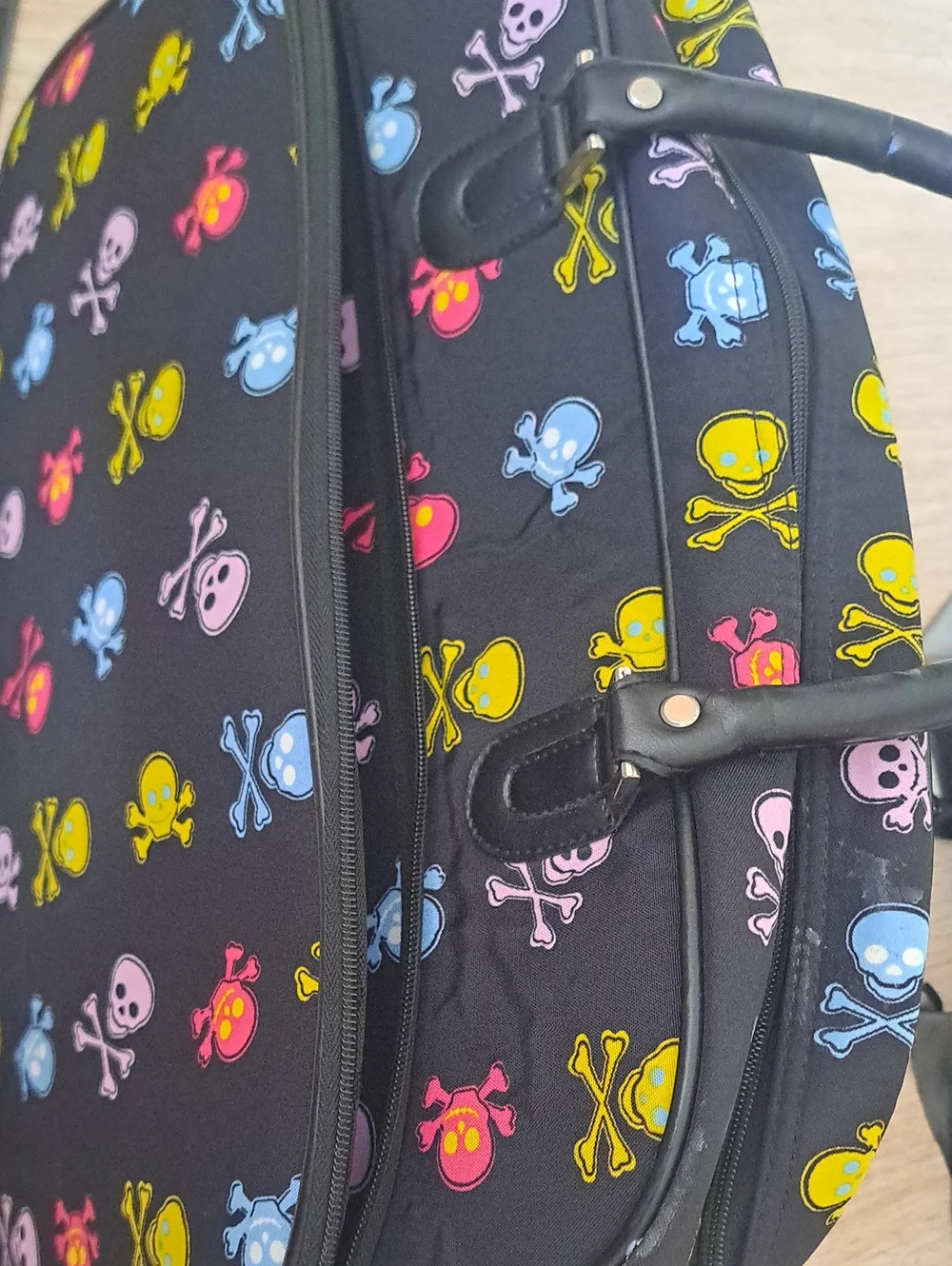 Skulls Design Black Duffel Bag with Multicolor Print
